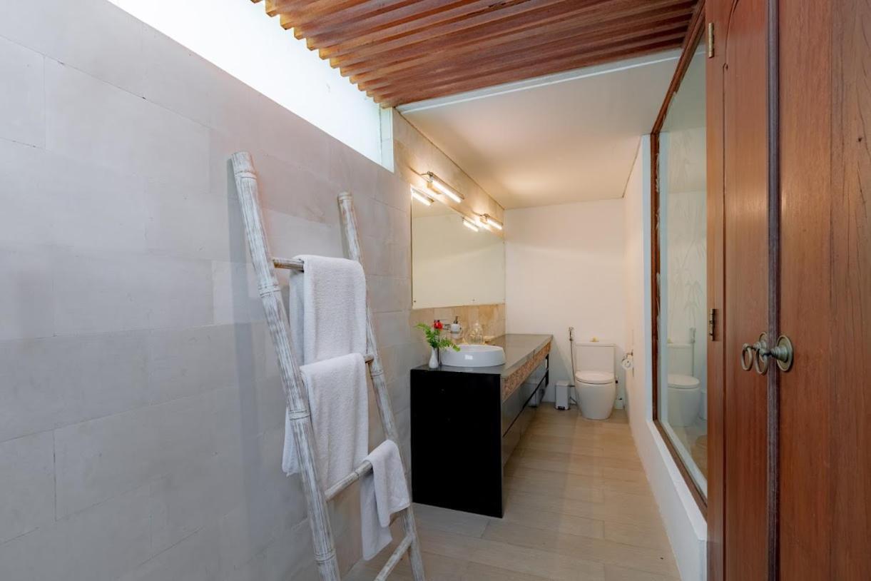 Bali Akasadua Villa Seminyak Buitenkant foto